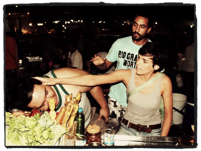 Otto Banyoung passe un mauvais quart d'heure!...